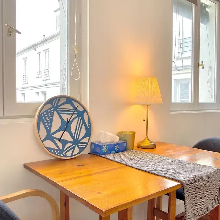 Walk To Luxembourg Garden For 2 Appartement Parijs
